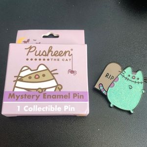 Pusheen Halloween Enamel Pin